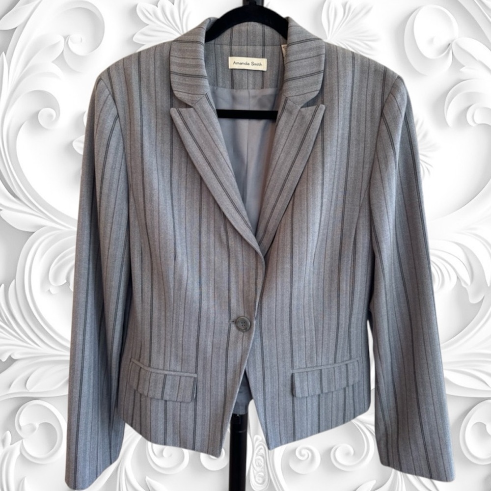 Vintage Classic Pin Stripped Blazer
